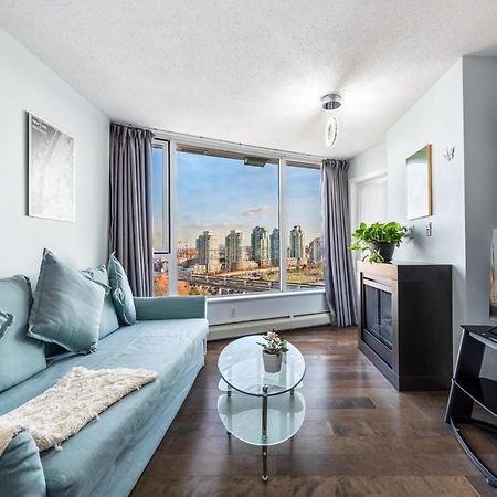 Downtown 1 Bedroom Water View Condo Ванкувер Экстерьер фото