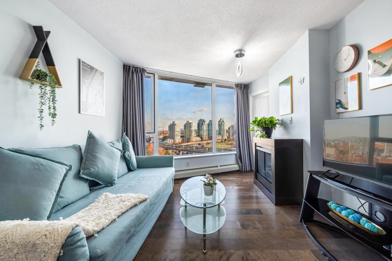 Downtown 1 Bedroom Water View Condo Ванкувер Экстерьер фото